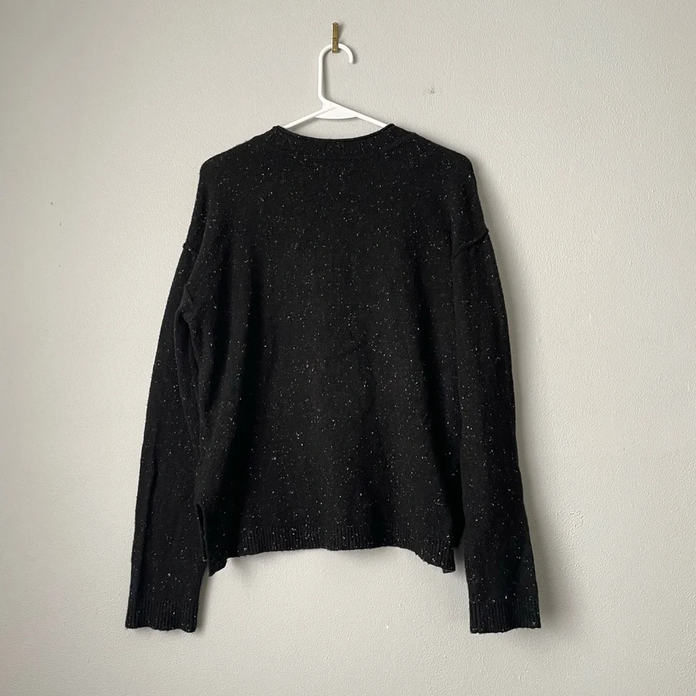 DKNY Jeans NWT Women's Black and White Heathered Crew Neck Sweater S - Picture 3 of 4